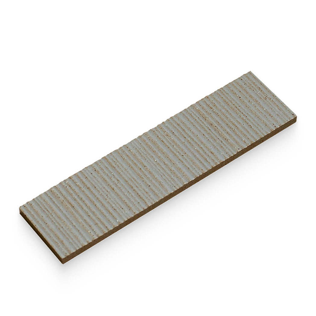 Mugi 2.5x9 Kuki Ribbed Rectangle Tile